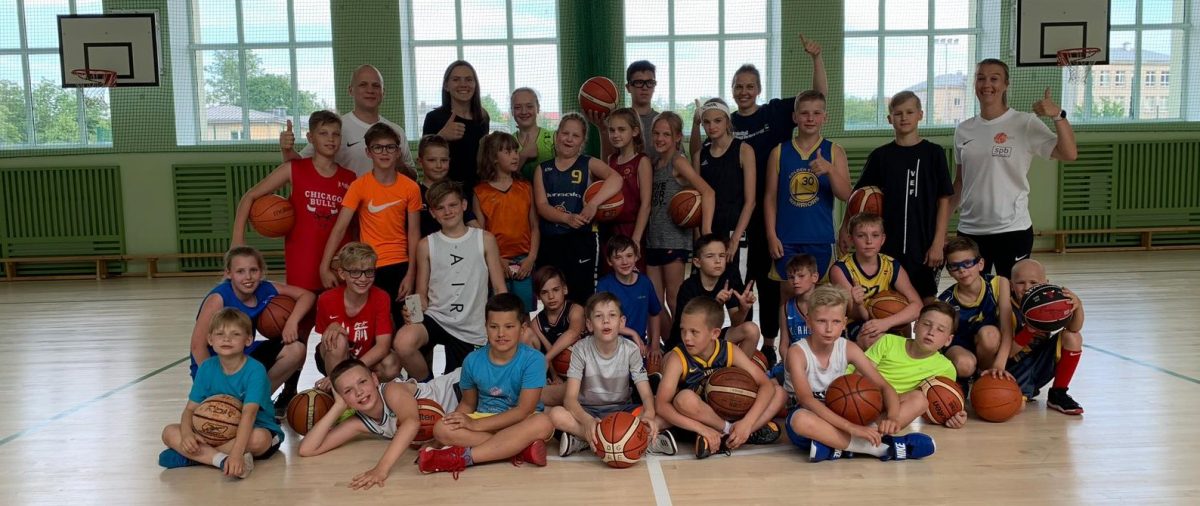 Noslēgusies dienas basketbola nometne